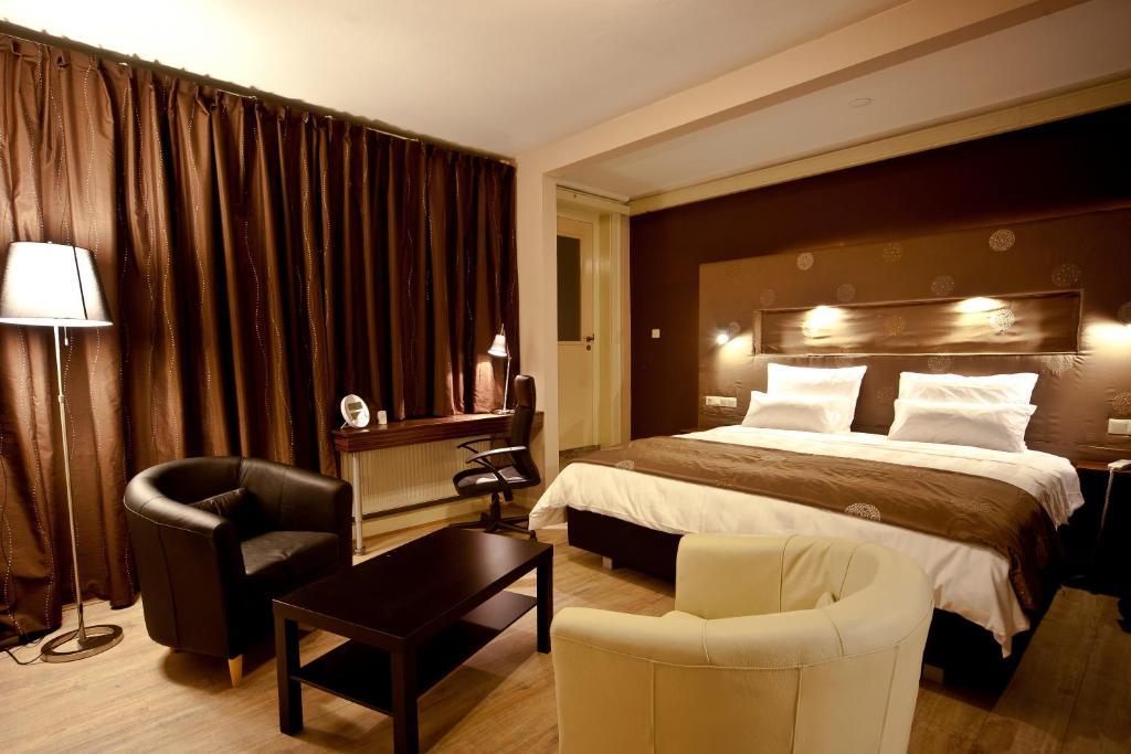 Raadhuis Dinther Suites Heeswijk-Dinther Room photo