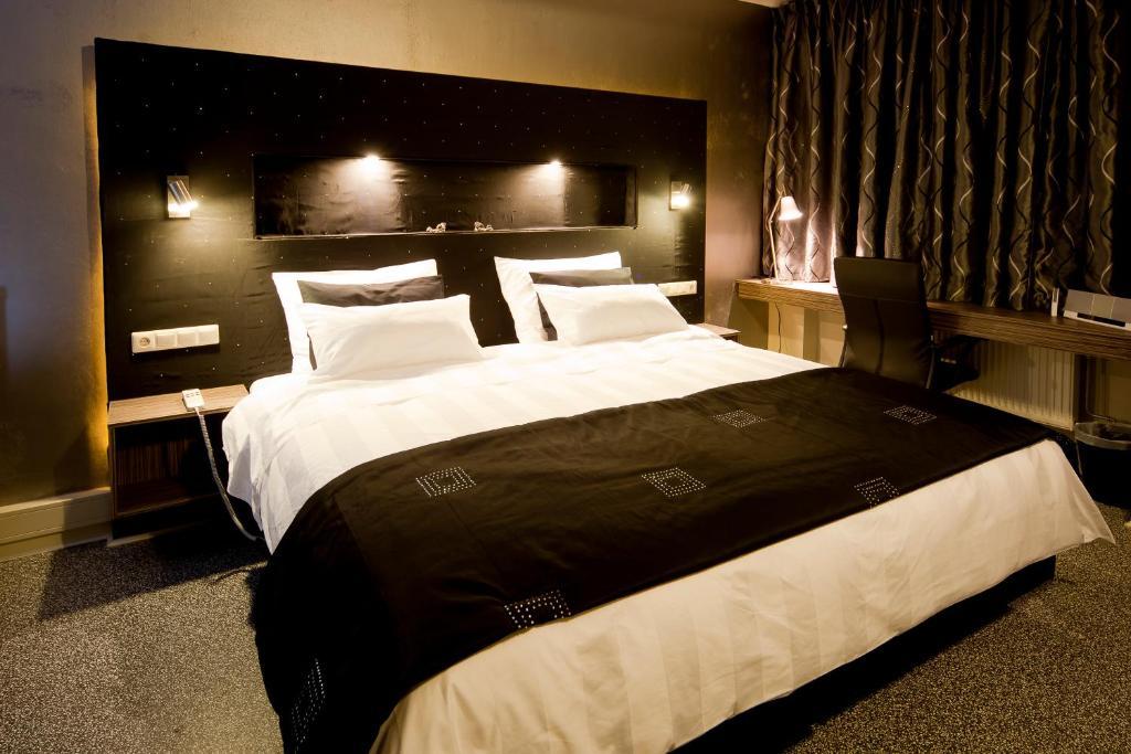 Raadhuis Dinther Suites Heeswijk-Dinther Room photo